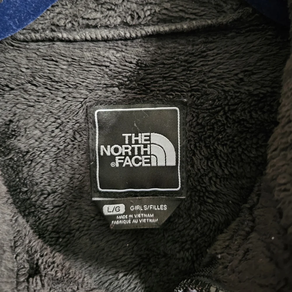 The North Face Girl's Black Fleece Jacket